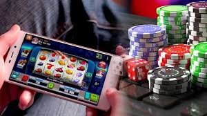 Antarmuka aplikasi mobile 568sport dengan menu sportsbook, kasino, dan slot